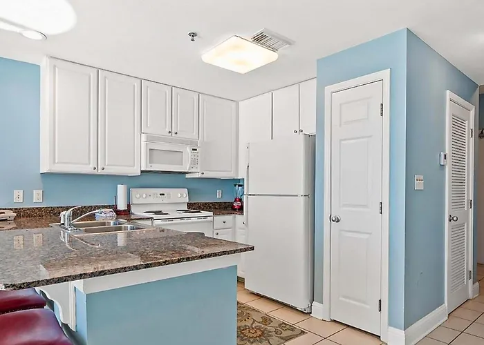 Beachfront W Great Gulf View Balcony Wifi Shared Pools Hot Tub & Saunas Holiday home *